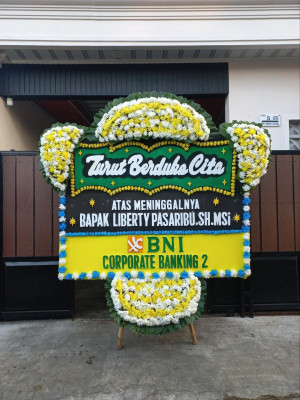 Papan Bunga Duka di Bongo Iv