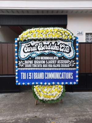 Papan Bunga Duka di Bongo Iv